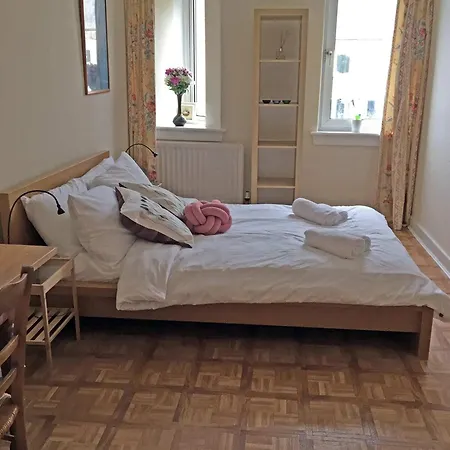 Bright Spacious 2 Bedroom In Stockbridge Lägenhet *