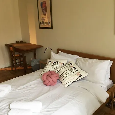 Bright Spacious 2 Bedroom In Stockbridge