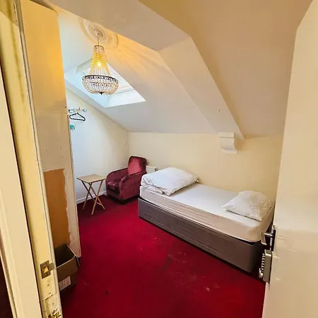Hotel Travel Edinburgh