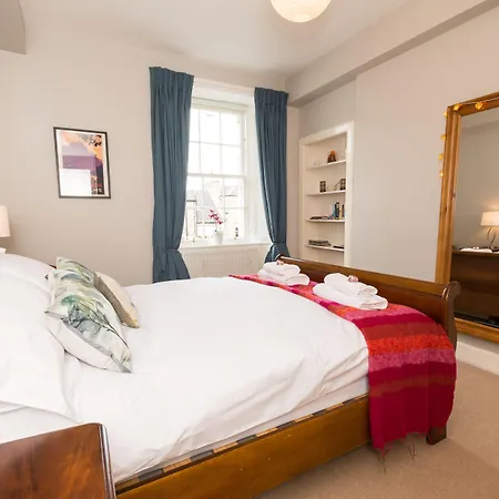 Luxury New Town 1 Bed