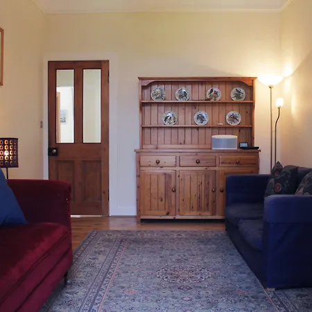Silver Lining - Gilmore House With Parking & Garden אדינבורו