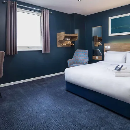 Travelodge Queen Street 호텔