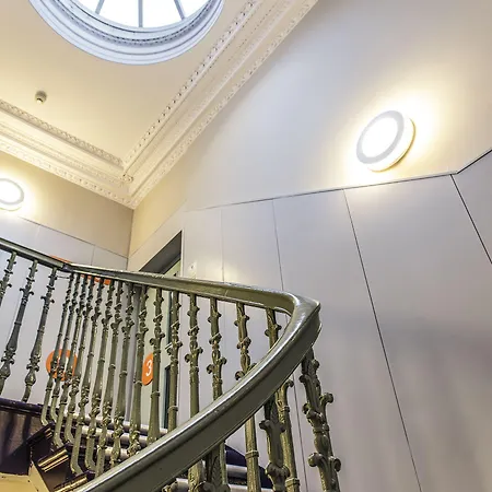 Easyhotel Hotel