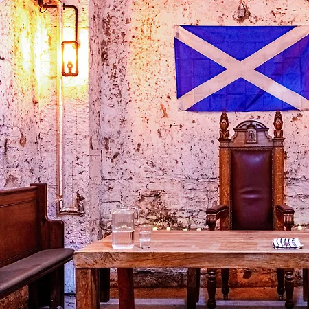 Code - The Court, * Edinburgh