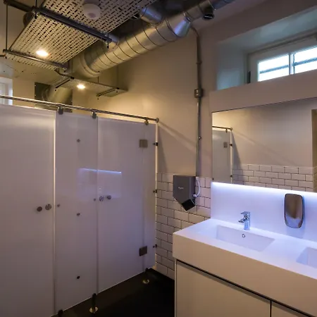 Hostal Code - The Court, *