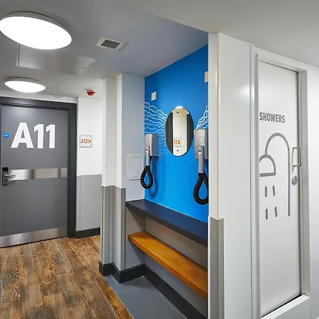 St Christopher's - Old Town * エディンバラ