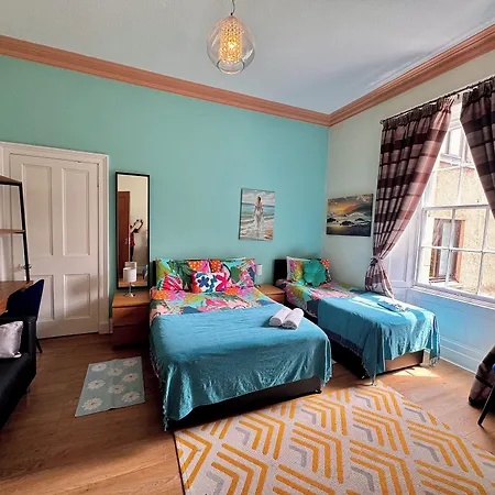 Bernard * エディンバラ