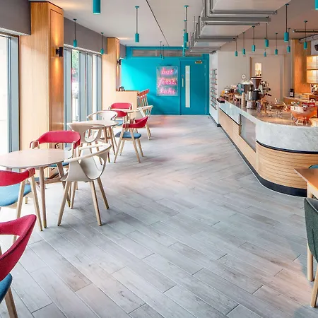 Yotel Edinburgh, Select By Hilton 4*