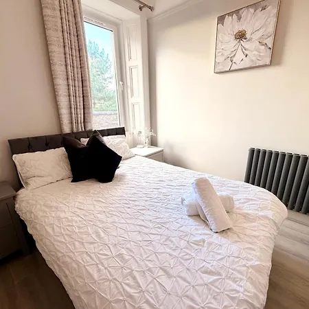 Immanuel House - Modern Luxury Victorian 1872 - Free Parking & Superfast Fibre Optic Wifi Appartamento Edimburgo