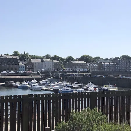 Remarkable 2 Bed In *