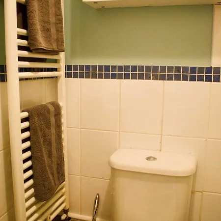 דירה Welcoming And Homely 2 Bed In Location אדינבורו