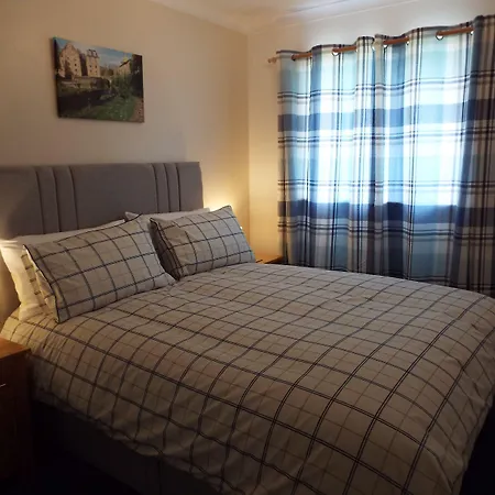 Daire Ideal Location With Free On-site Private Parking Edinburgh