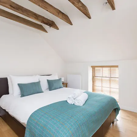 Joivy Trendy 1-bedroom Main Door House In New Town