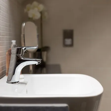 בית נופש Joivy Trendy 1-bedroom Main Door House In New Town *