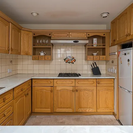 Spacious 3br New Town Apartamento