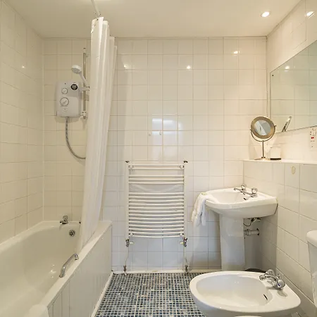 Spacious 3br New Town