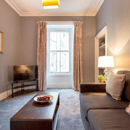 Stunning 2-bed In Appartamento Edimburgo