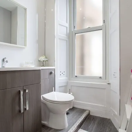 Stunning 2-bed In *