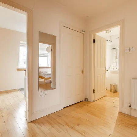 Apartment Amazing Castle View