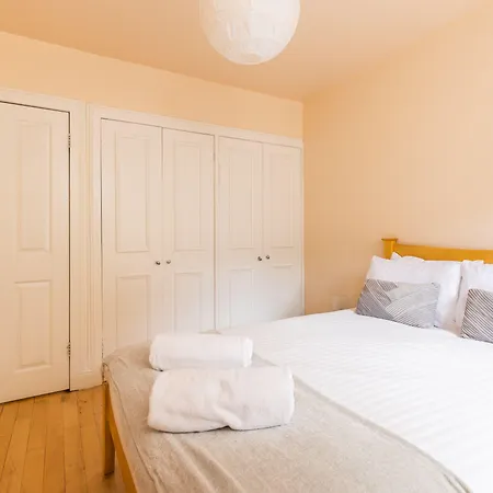 Amazing Castle View * Edinburgh