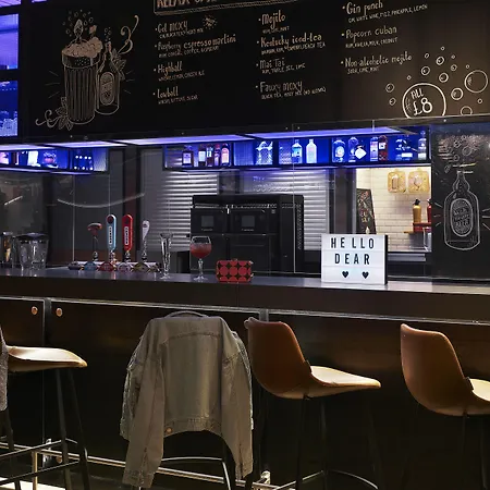Moxy Hotel Edinburgh