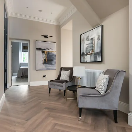 Hotel Luxury Georgian Retreat - Hot Tub - Patio *