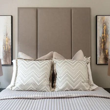 Luxury Georgian Retreat - Hot Tub - Patio