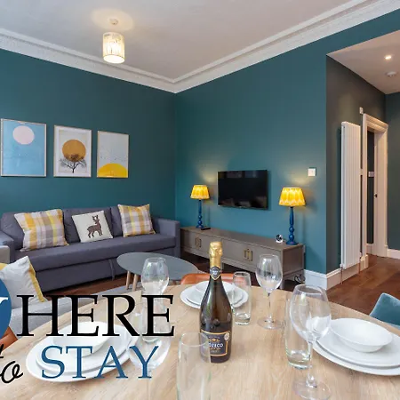 Stylish 2bed Underneath Castle Апартаменты *