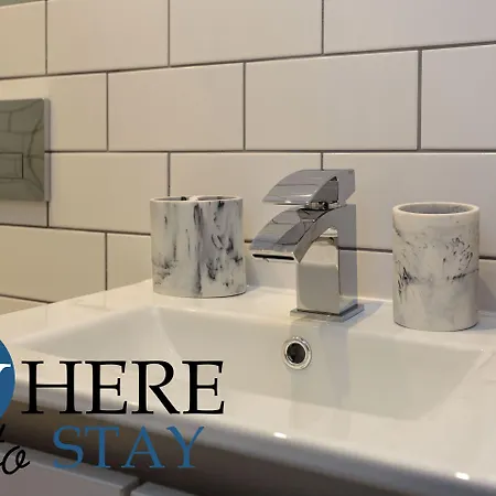 Апартаменты Stylish 2bed Underneath Castle Эдинбург