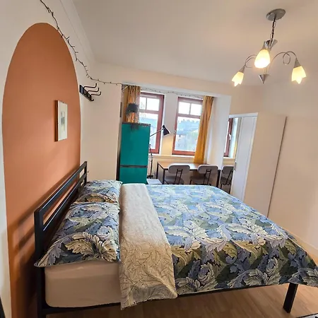 Double With Shared Bathroom Near The Shore And Tram