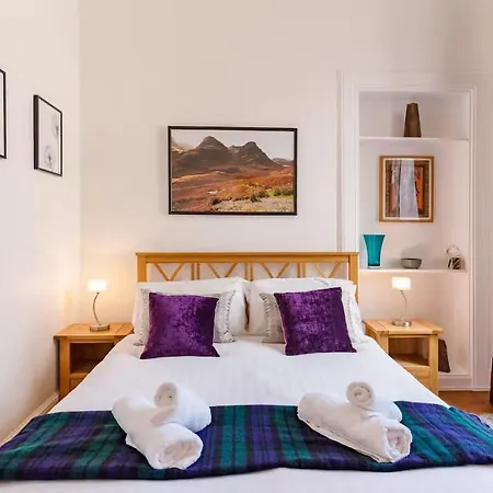 Great Location! 2bd,2 Bath In Centre Of Edimburgo