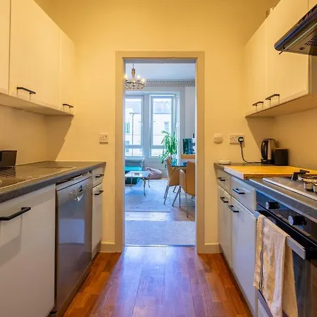 Charming Georgian - Steps To Tram & Centre Edinburgh