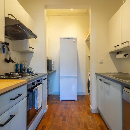 Charming Georgian - Steps To Tram & Centre *