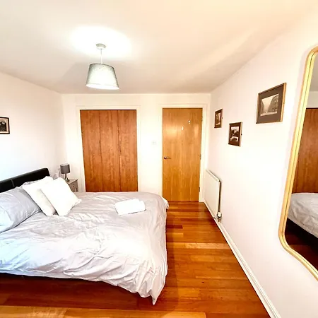 Pilrig - Fast Wifi And Parking Available Edinburgh