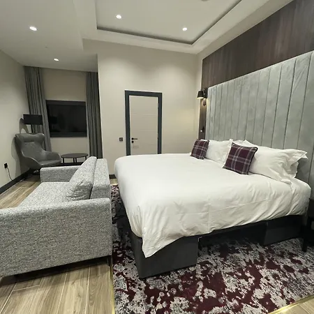 Tynecastle Park Hotel 4*