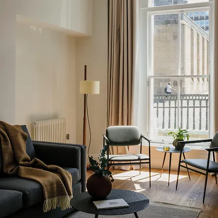 33 Castle Terrace Aparthotel