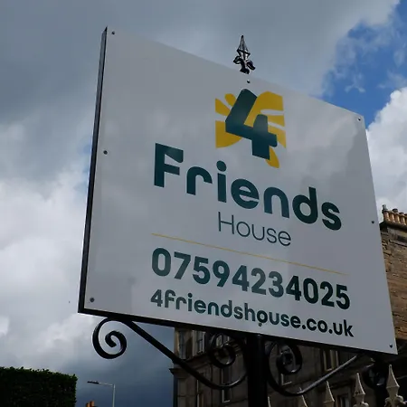 4 Friends House 招待所 *