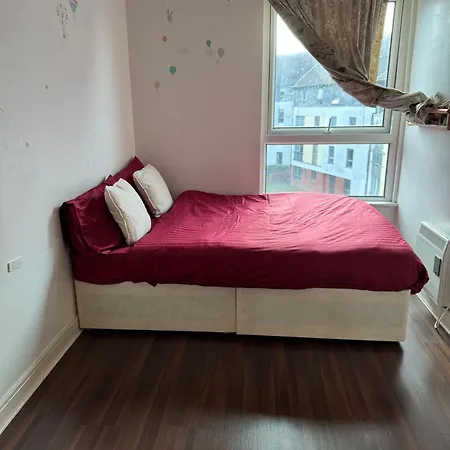 Charming With Electric Heating Free Wifi * אדינבורו