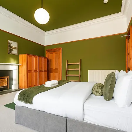 Grand Old Town Home, View, Cinema, Sleeps 10 * Εδιμβούργο