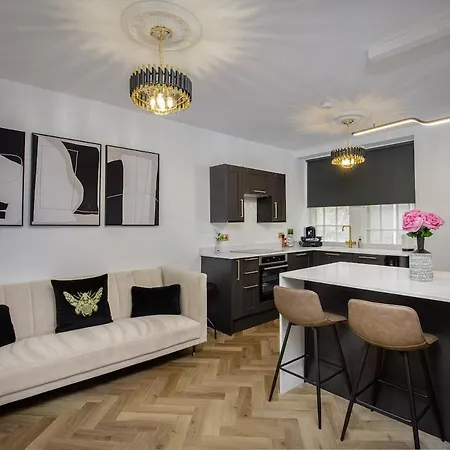 Apartment Royalmile Luxe - Elegant 3br In Old Town Edinburgh