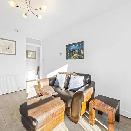 Lauriston 1 Bedroom -