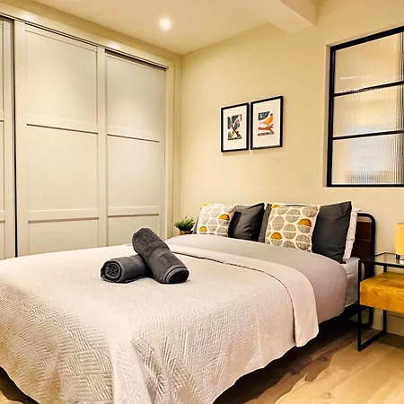 Stylish 1bed Flat With Patio Near Royal Mile Fits 4 Apartamento Edimburgo