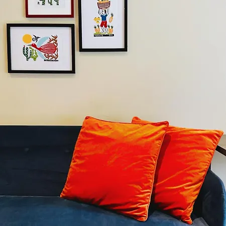 Stylish 1bed Flat With Patio Near Royal Mile Fits 4 Edimburgo