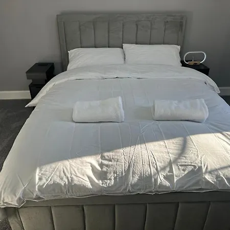 3 Bedroom Centre * Edinburgh