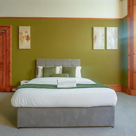 Grand Old Town Home, View, Cinema, Sleeps 10 아파트