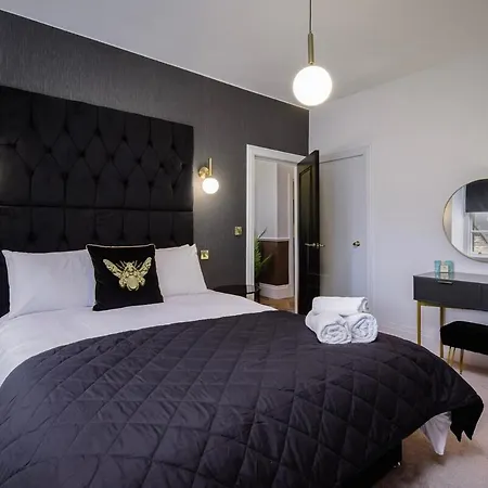 Apartment Royalmile Luxe - Elegant 3br In Old Town Edinburgh