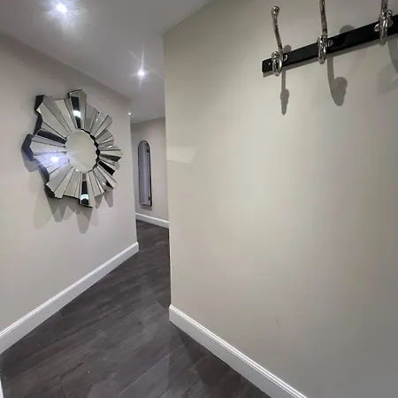 아파트 3 Bedroom