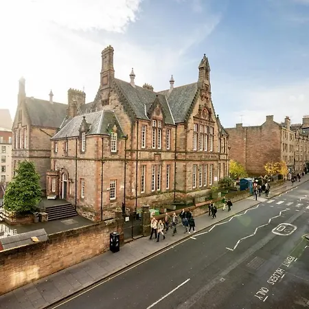 Apartment Royal Mile Retreat
