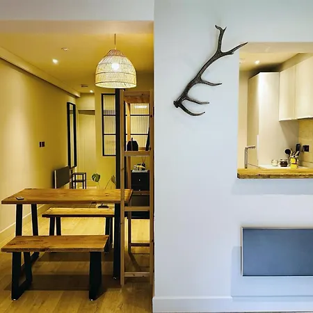 Apartamento Stylish 1bed Flat With Patio Near Royal Mile Fits 4 Edimburgo