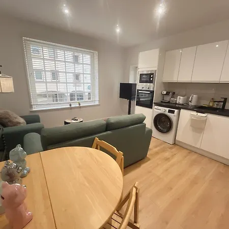 Two Cozy In A Residential * Edimburgo